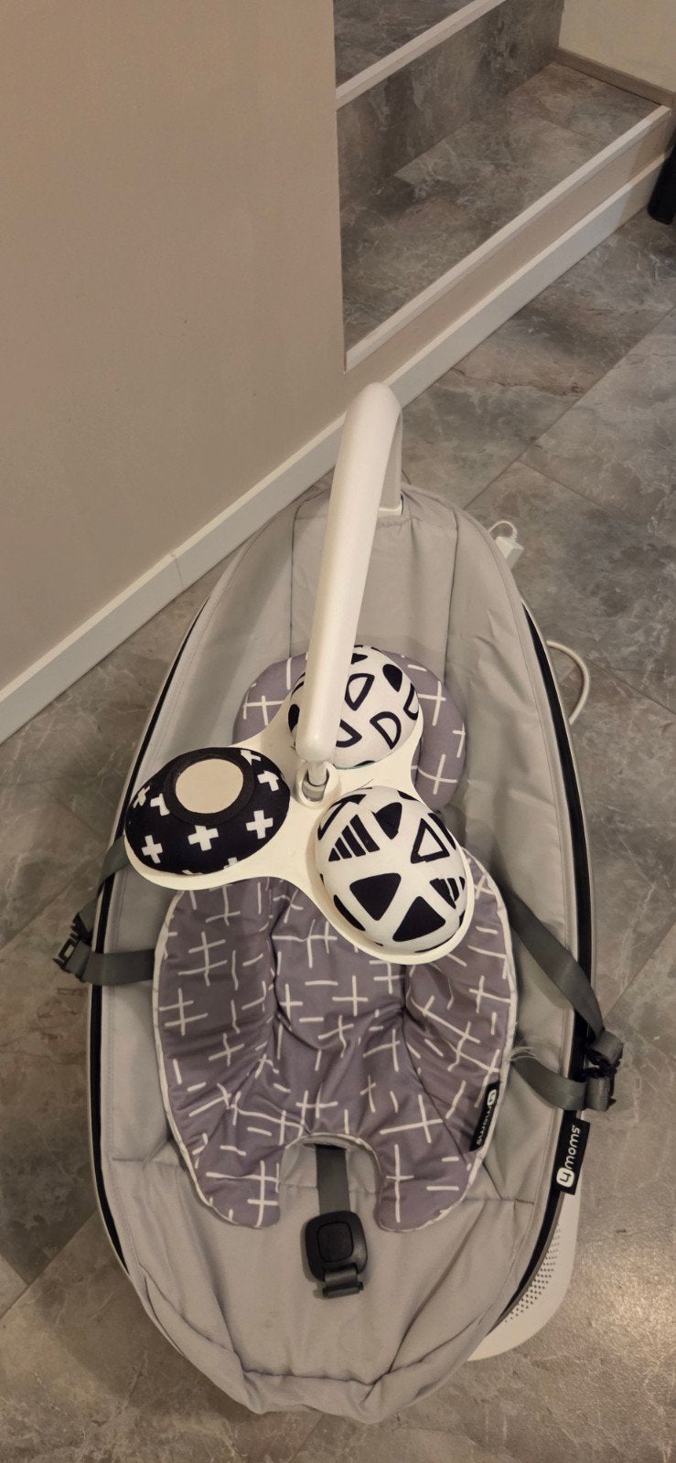 4Moms MamaRoo, Schommelstoel, Verstelbaar, Zo goed als nieuw, Ophalen