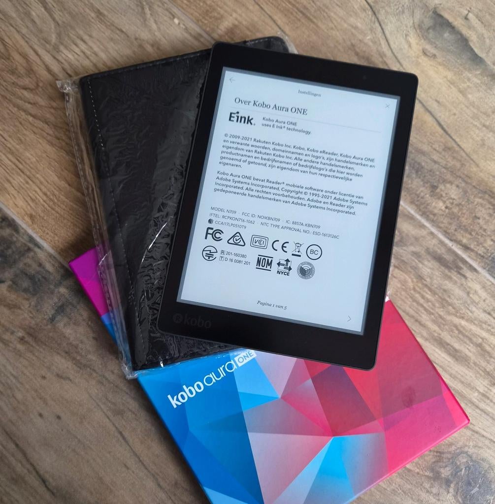 Mooie Kobo Aura One met groot scherm, Wi-Fi, Gebruikt, 8 GB, Rakuten Kobo Inc