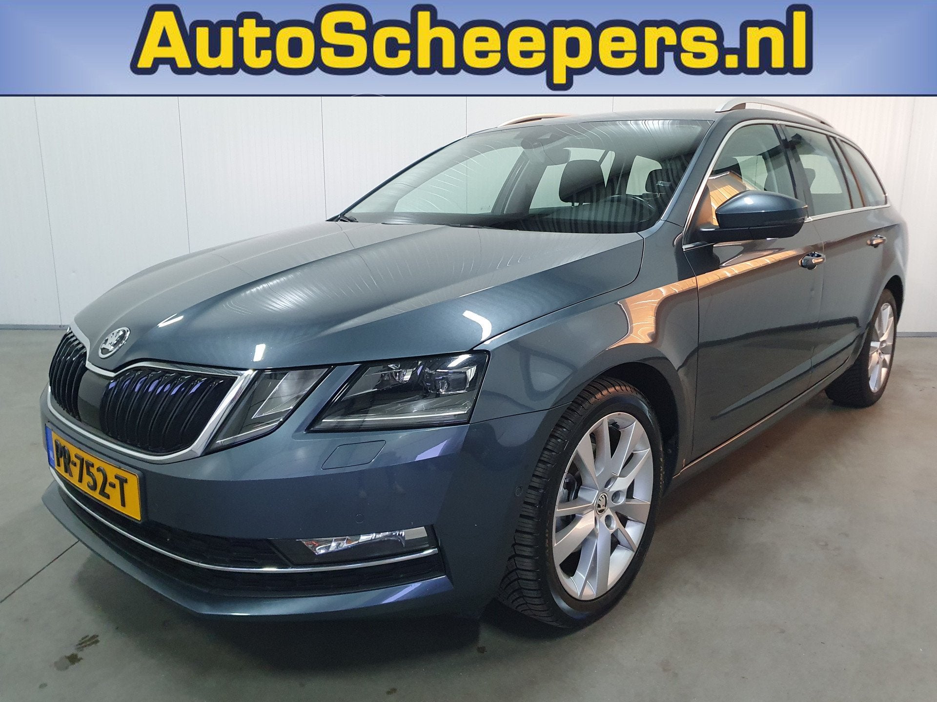 Skoda Octavia Combi 1.0 TSI Greentech Style Business CARPLAY, Auto's, Skoda, Stof, Euro 6, 116 pk, Origineel Nederlands