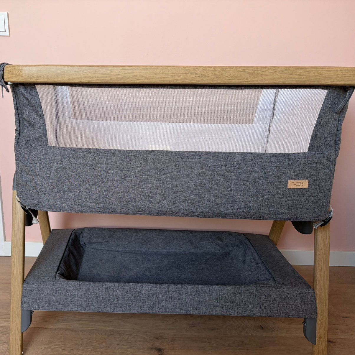 Tutti Bambini co-sleeper, Kinderen en Baby's, Babywiegjes en Ledikanten, Ophalen, Zo goed als nieuw, Wieg