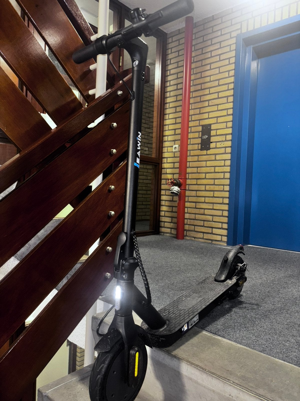 Elektrische step 25km/h, Ophalen, Zo goed als nieuw, Elektrische step (E-scooter)