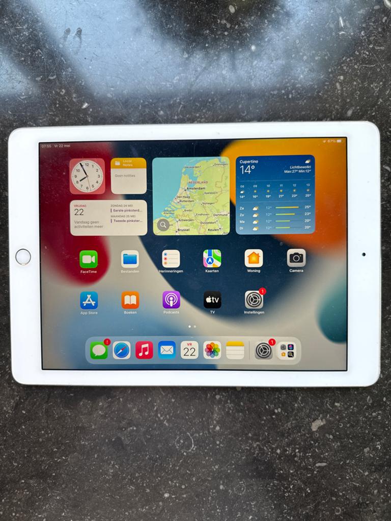 Apple iPad air 2 met 32 GB  Wi-Fi Goud, Computers en Software, 10 inch, Apple iPad, Ophalen of Verzenden, Zo goed als nieuw