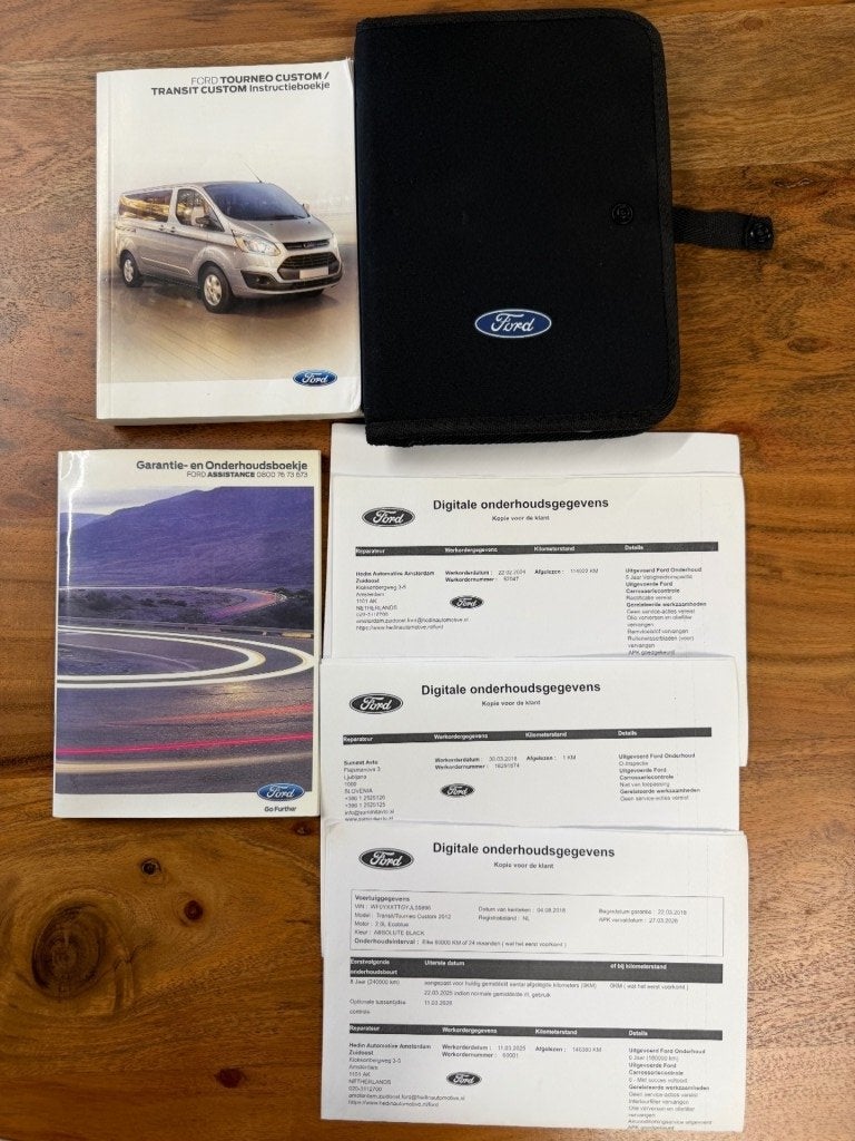 Ford TRANSIT CUSTOM 2.0 TDCi 170PK Automaat SPORT Dealeronde, Auto's, 4 cilinders, Zwart, 14 km/l, Bedrijf