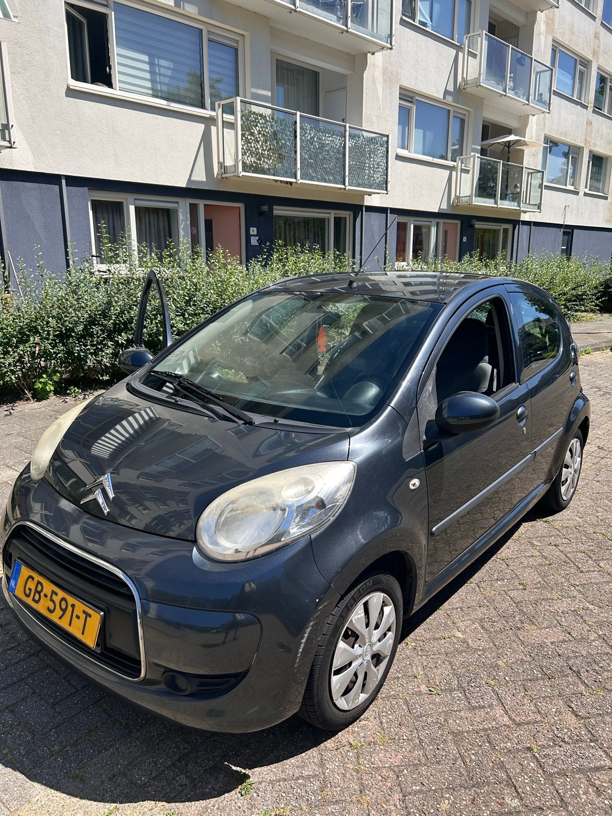 Citroën C1 1.0i 68PK 5D 2011 Grijs, Voorwielaandrijving, 4 stoelen, C1, 68 pk
