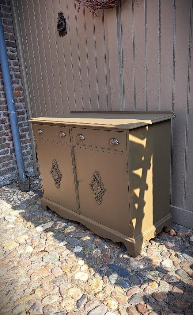 Prachtige sfeervolle authentieke commode Lemur, Voetruimte, Minder dan 50 cm, Commode, Ophalen