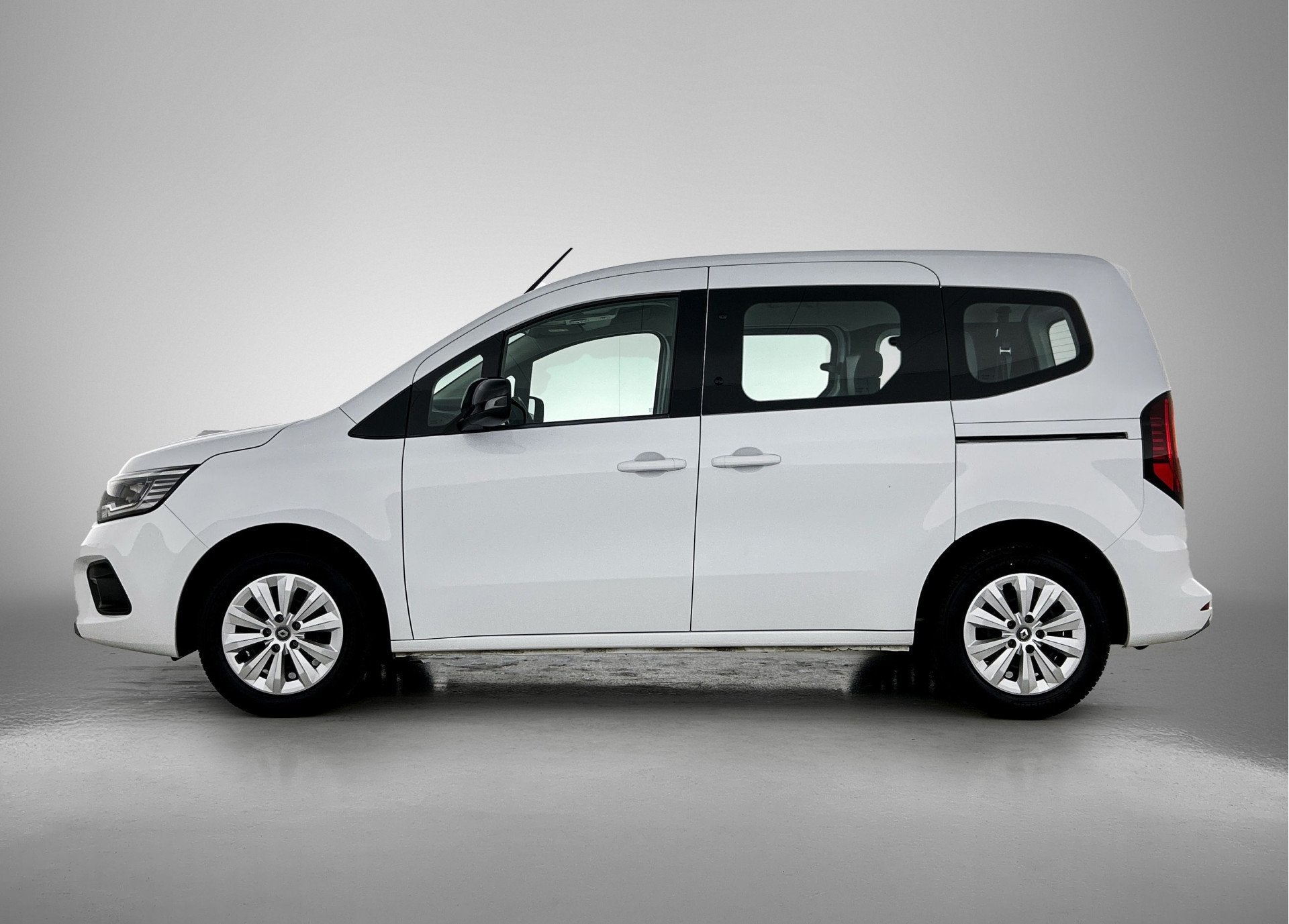 Renault Kangoo TCe 100 Equilibre Actie! Rolstoelauto I Priva, Auto's, 12 maanden, Stof, Gebruikt, Euro 6