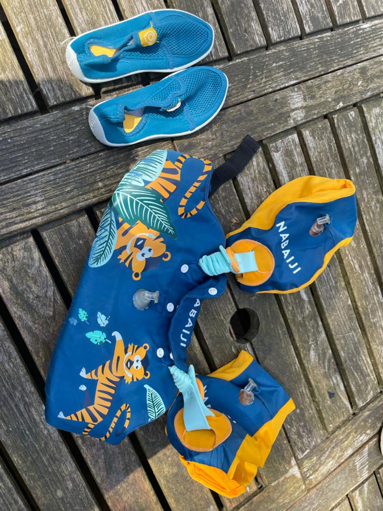 Nabaiji zwemband en waterschoenen maat 28-29, Ophalen, Zo goed als nieuw