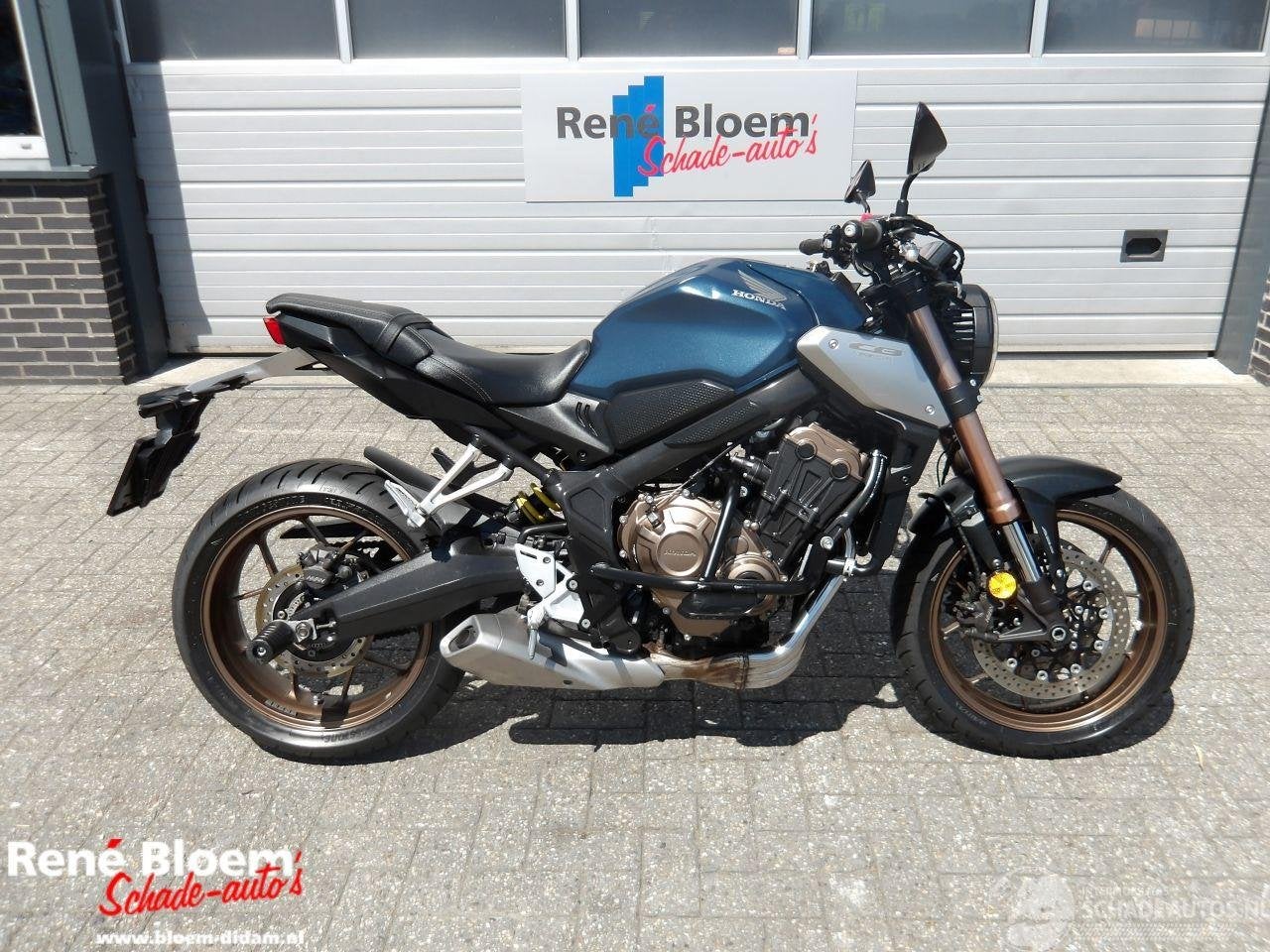 Honda CB 650 RA (bj 2022), Hanauer Landstraße  222-224 ,60314, Frankfurt am Main, Deutschland, Honda, Handvatverwarming, Overig