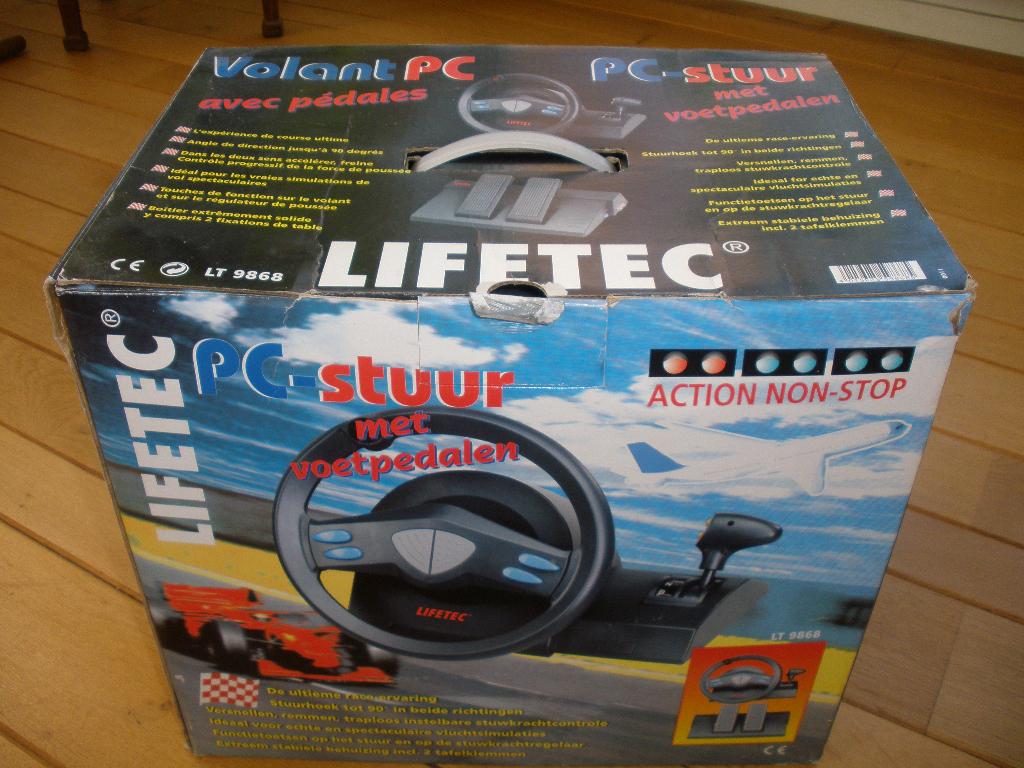 LIVETEC PC stuur met voetpedalen - nieuw -, Spelcomputers en Games, Ophalen of Verzenden, Nieuw