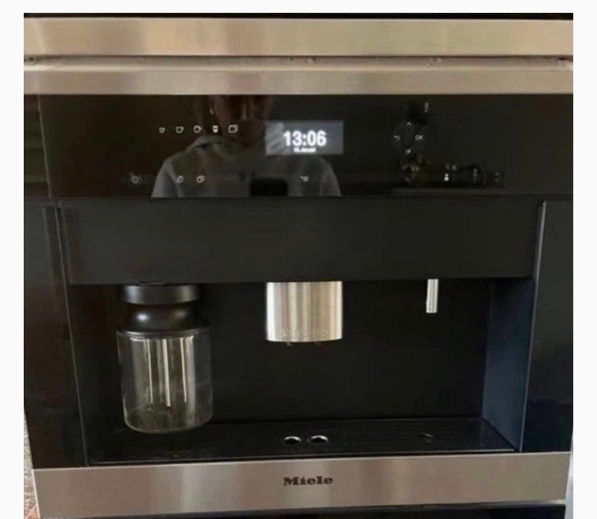 PRACHTIGE INBOUW MIELE CVA6401 in zeer goede staat  10.700, Ophalen, Afneembaar waterreservoir, 10 kopjes of meer, Koffiemachine