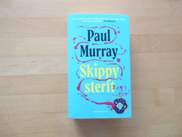 Skippy sterft Paul Murray, Ophalen of Verzenden, Zo goed als nieuw, Europa overig