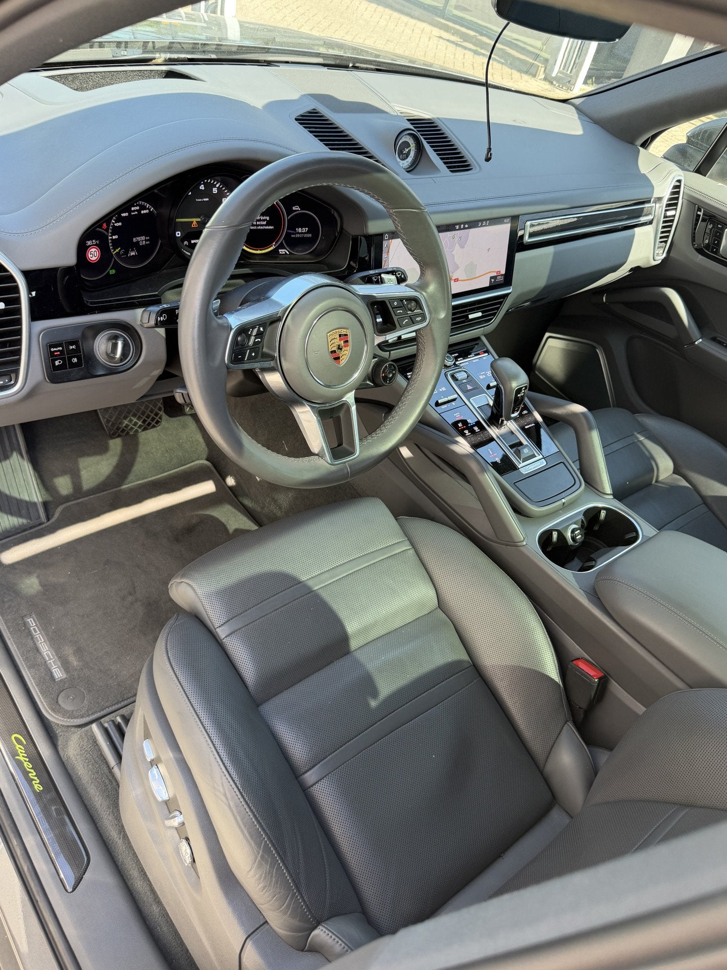 Porsche Cayenne 3.0 E-Hybrid ACC-Luchtvering-Burmester-Trekh, Auto's, Automaat, Cayenne, 2995 cc, Met garantie (alle)