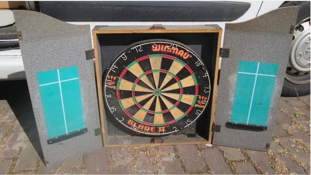 Prima Dartbord in stevige houten Kast - MPS, Ophalen of Verzenden, Zo goed als nieuw, Dartbord