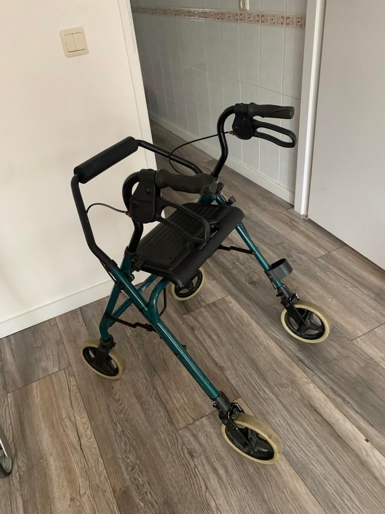 Rollator te koop, Diversen, Rollators, Ophalen of Verzenden, Zo goed als nieuw