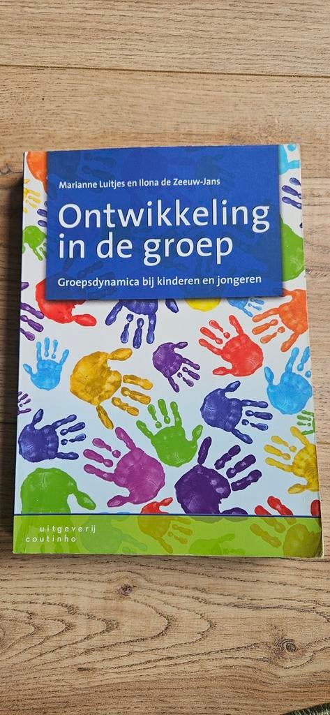 Marianne Luitjes - Ontwikkeling in de groep, Gelezen, Marianne Luitjes; Ilona de Zeeuw-Jans, Sociale wetenschap, Ophalen of Verzenden