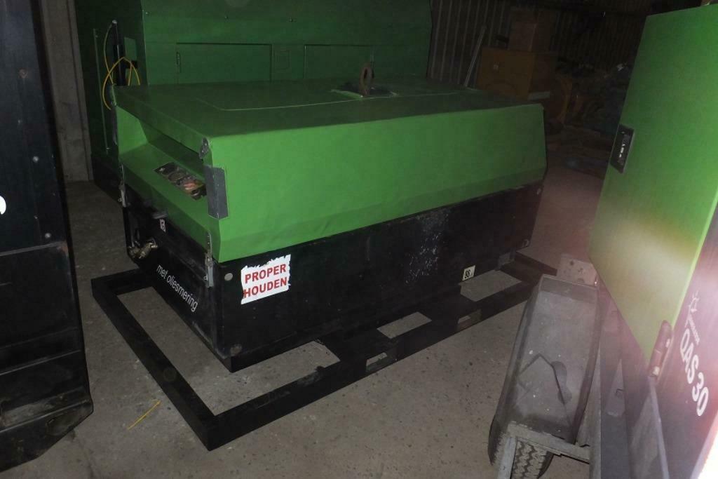 Atlas Copco  diesel  compressor  XAS 67 DD, Ophalen