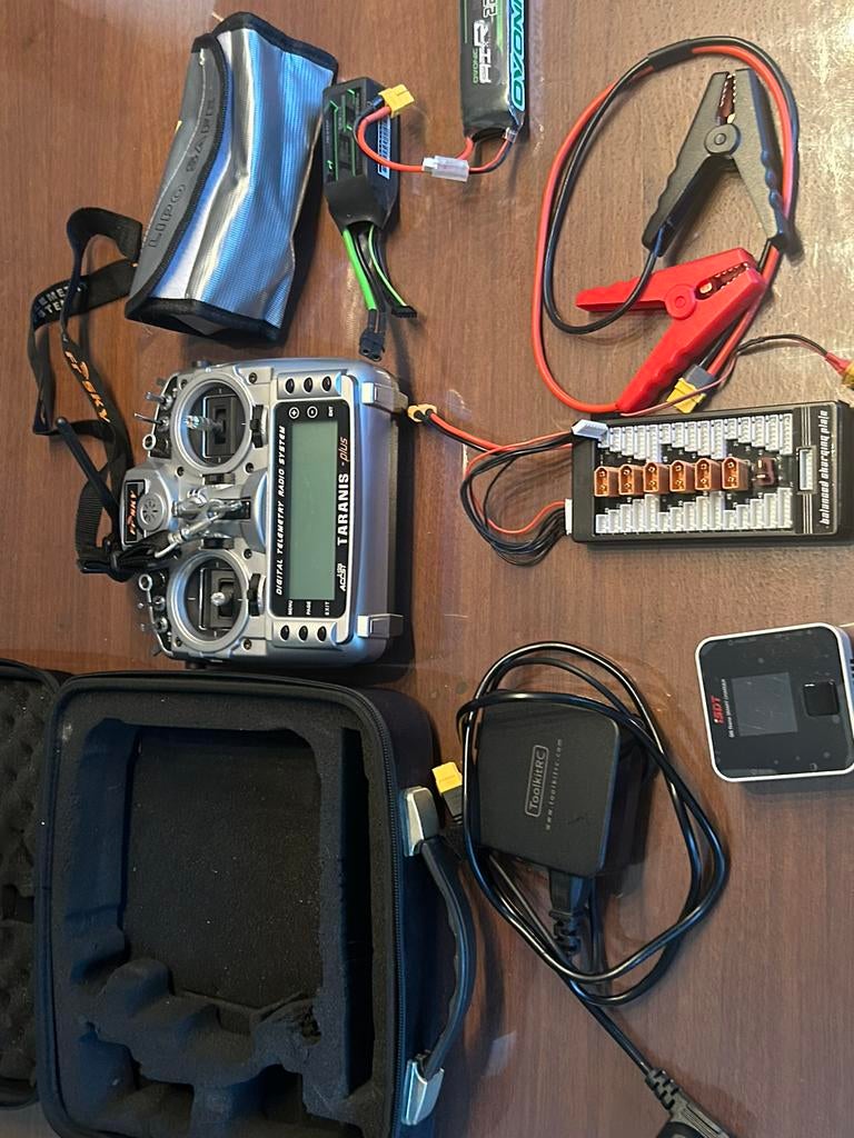 RC vliegtuig met accessoires taranis X9D Plus, Ophalen, Gebruikt, Elektro, RTF (Ready to Fly)