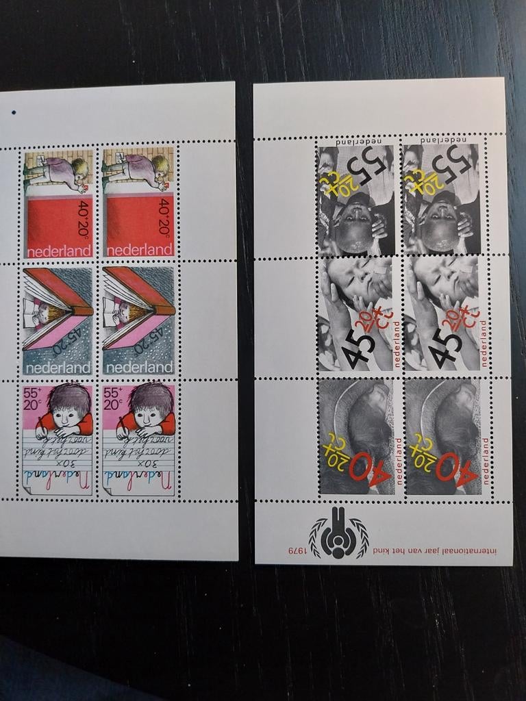 D14.  2 blokken postzegels,  postfris., Ophalen of Verzenden