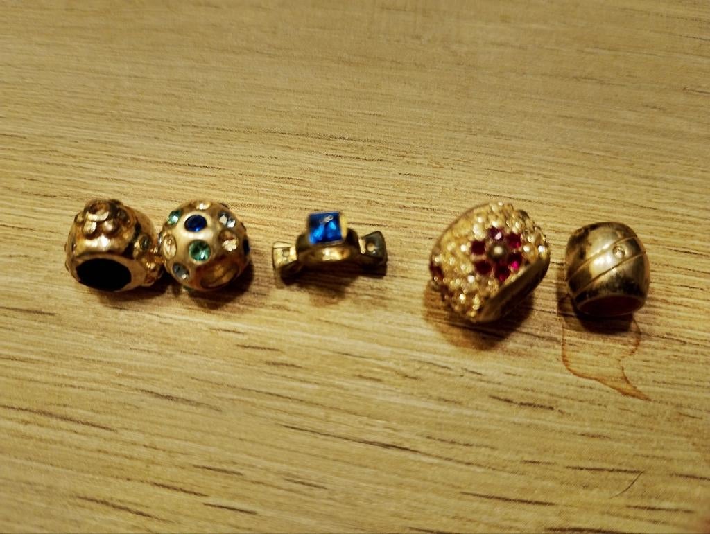5 Pandora bedels, Pandora, Ophalen of Verzenden, Zo goed als nieuw, 4 bedels of meer