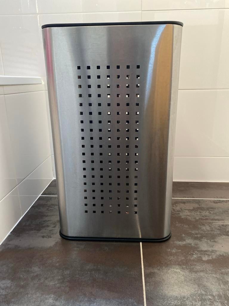 Metalen wasmand met Perforaties, Huis en Inrichting, Badkamer | Badtextiel en Accessoires, Ophalen of Verzenden, Gebruikt