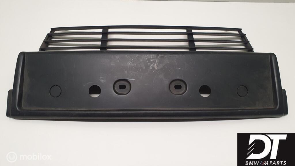 Kentekenplaathouder / grill BMW 5-serie E34 51111934337, Auto-onderdelen, Carrosserie en Plaatwerk, Nieuw, Ophalen of Verzenden