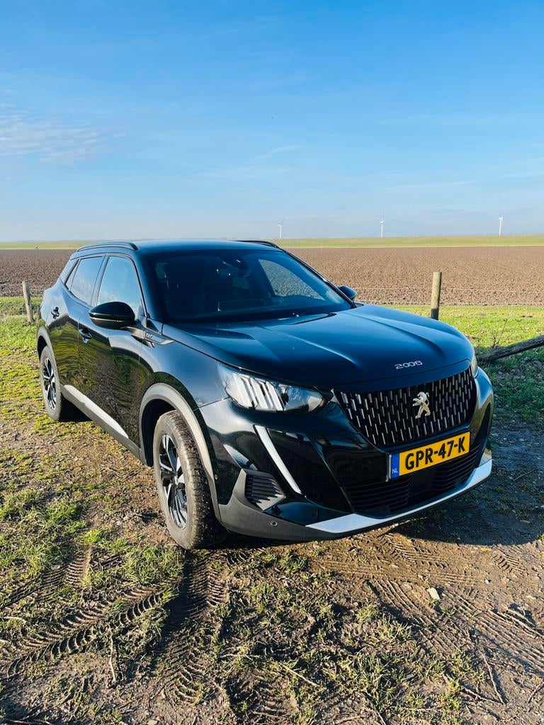Peugeot 2008 1.2 Puretech 130pk 2023 Zwart, Zwart, 1199 cc, Leder en Stof, Zwart