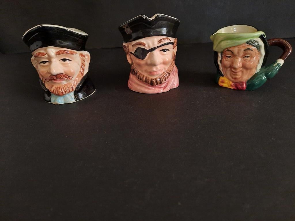 Eierdopjes, Huis en Inrichting, Keuken | Servies, Gebruikt, Overige typen, Overige stijlen, Porselein, Ophalen of Verzenden