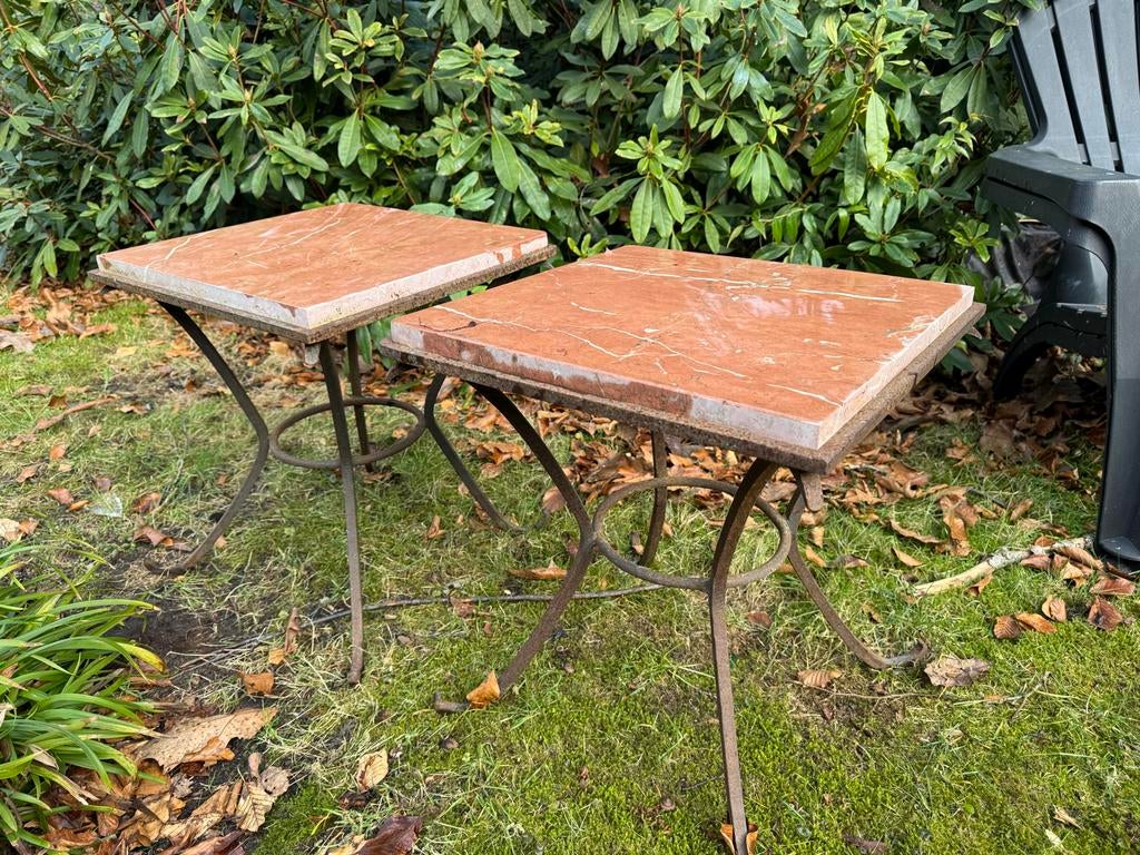 2 Natuursteen Bijzettafeltjes met Stalen Poten, Huis en Inrichting, Tafels | Bijzettafels, Ophalen, Gebruikt, Vierkant, 55 tot 75 cm