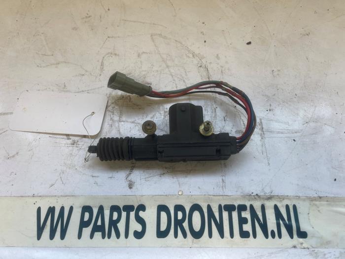 Deurcontact schakelaar van een Alfa Romeo Spider, Auto-onderdelen, Carrosserie en Plaatwerk, Alfa Romeo, Gebruikt, 3 maanden garantie