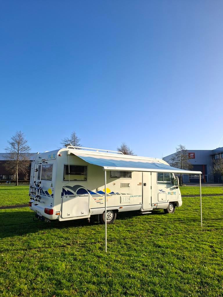 Fiat 230 pilote ruime 6 pers camper met airco, Caravans en Kamperen, Campers, Particulier, Half-integraal