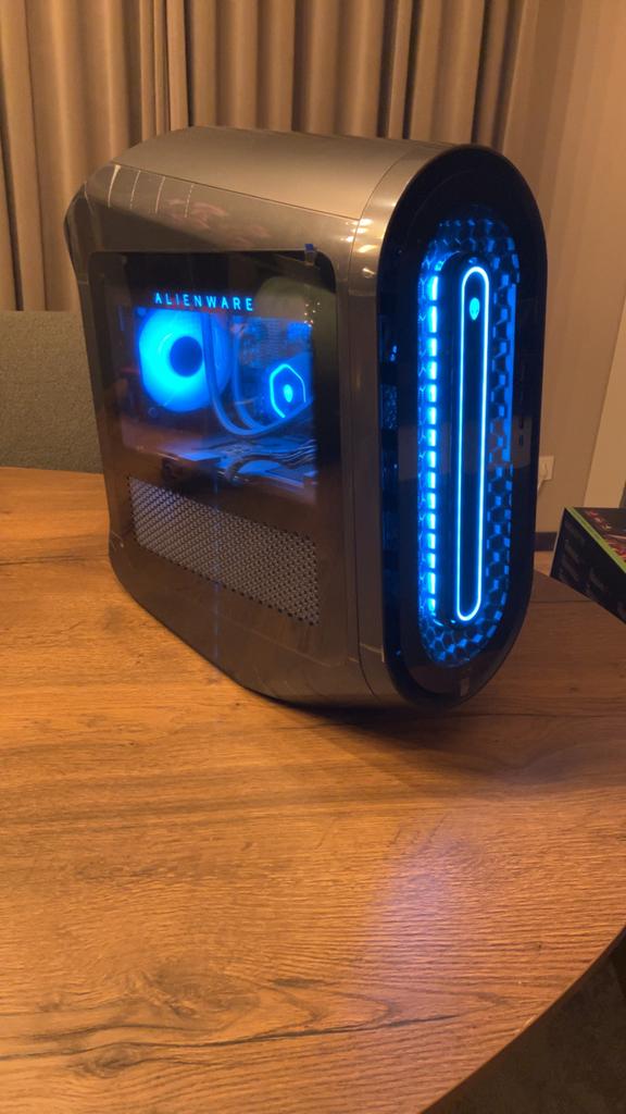 Gaming PC Alienware AURORA 15 – 7950X / RTX 4090 / 128GB, 64 GB of meer, Ophalen of Verzenden, Zo goed als nieuw, Gaming