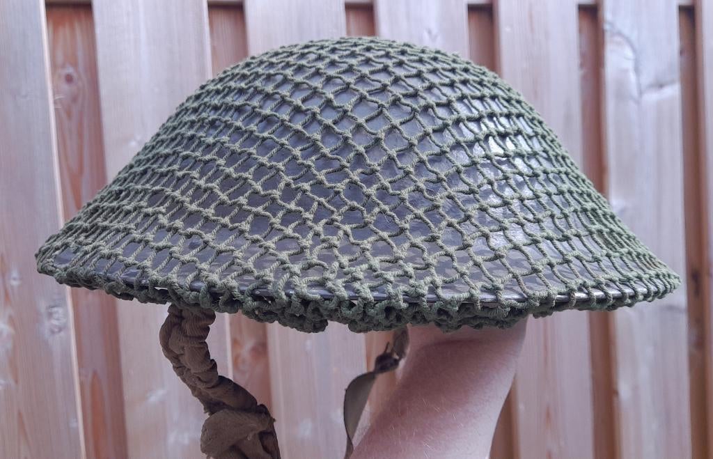 Wo2 Britse brodie helm, Verzamelen, Militaria | Tweede Wereldoorlog, Verzenden, Landmacht, Engeland, Helm of Baret