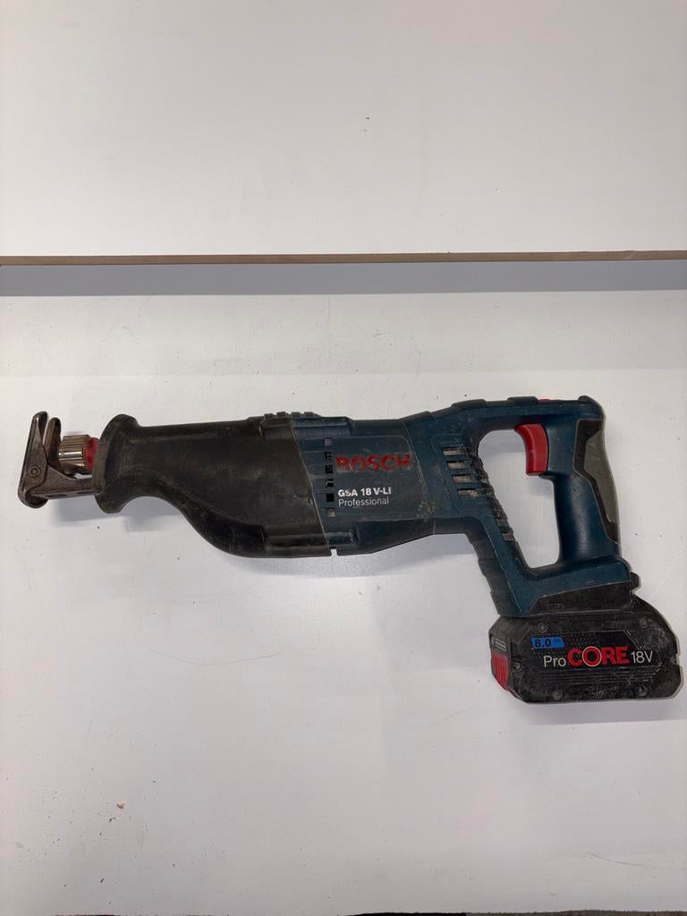 Bosch Reciprozaag, Gebruikt, 70 mm of meer, 600 tot 1200 watt, Ophalen of Verzenden
