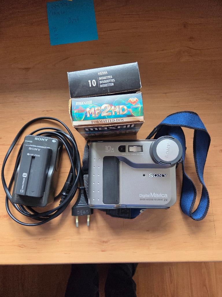 te koop, nostalgisch fotograferen, Audio, Tv en Foto, Fotocamera's Digitaal, Compact, Ophalen of Verzenden, Zo goed als nieuw