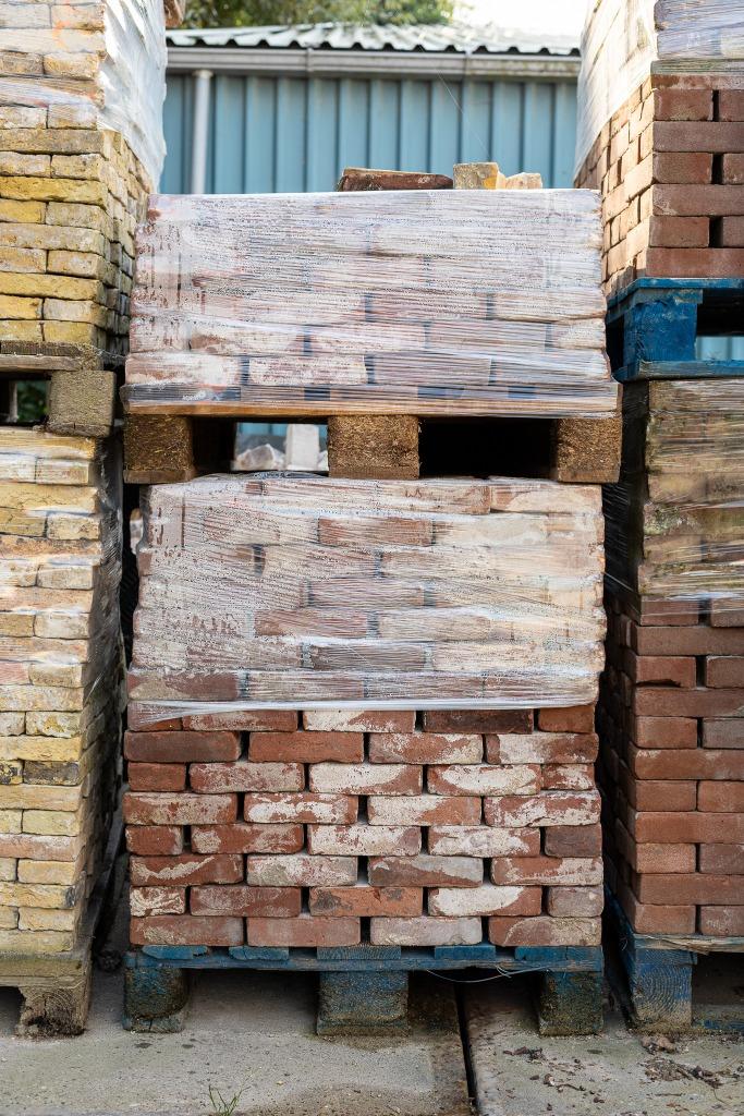 Oude bezande vormbak steen rood 18.5 x 5 13M2 uniek formaat, Ophalen of Verzenden, Gebruikt, Bakstenen