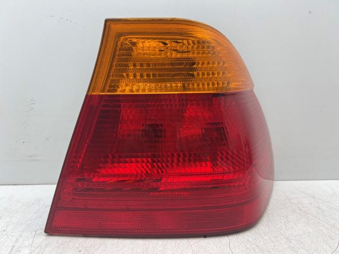 Achterlicht rechts van een BMW 3-Serie, Gebruikt, -, -, Ophalen of Verzenden