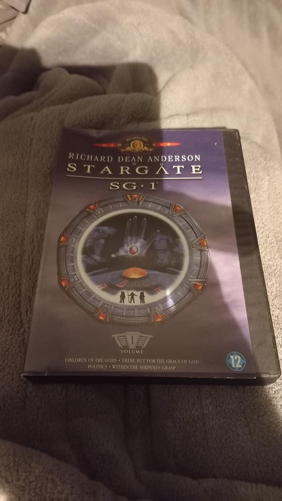 Stargate sg1  volume 1, Vanaf 12 jaar, Ophalen of Verzenden, Zo goed als nieuw, Boxset