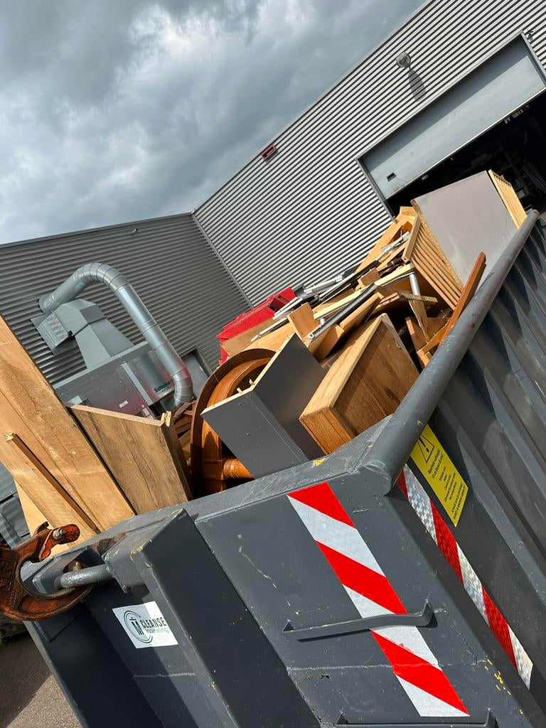 Verhuur/transport containers M CleanService Afvalinzameling, Doe-het-zelf en Verbouw, Containers, Verzenden