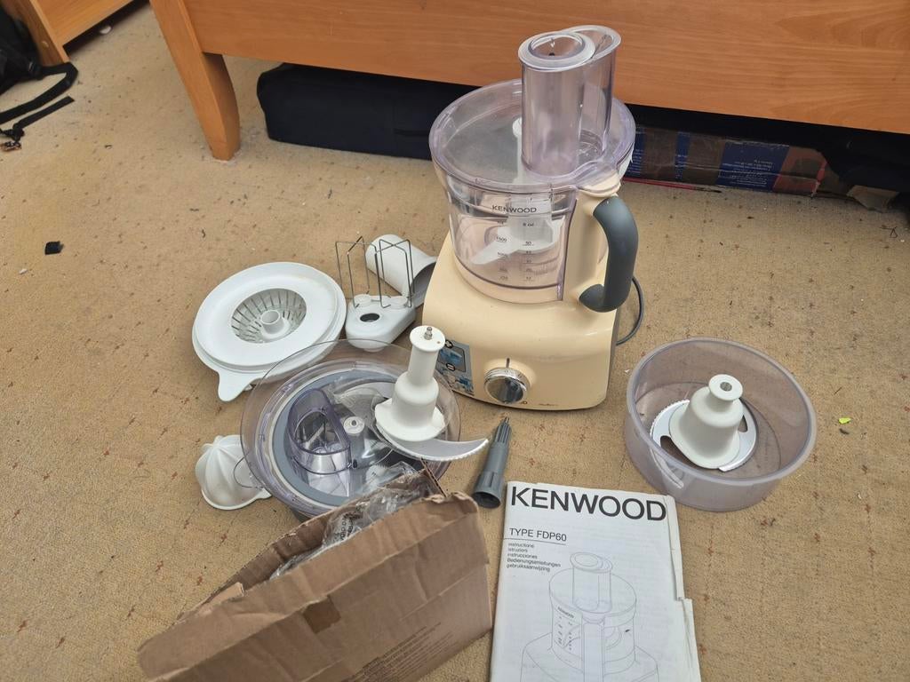 Kenwood Keukenmachine - FDP60, Witgoed en Apparatuur, Ophalen, Gebruikt, 3 snelheden of meer, 2 tot 3 liter