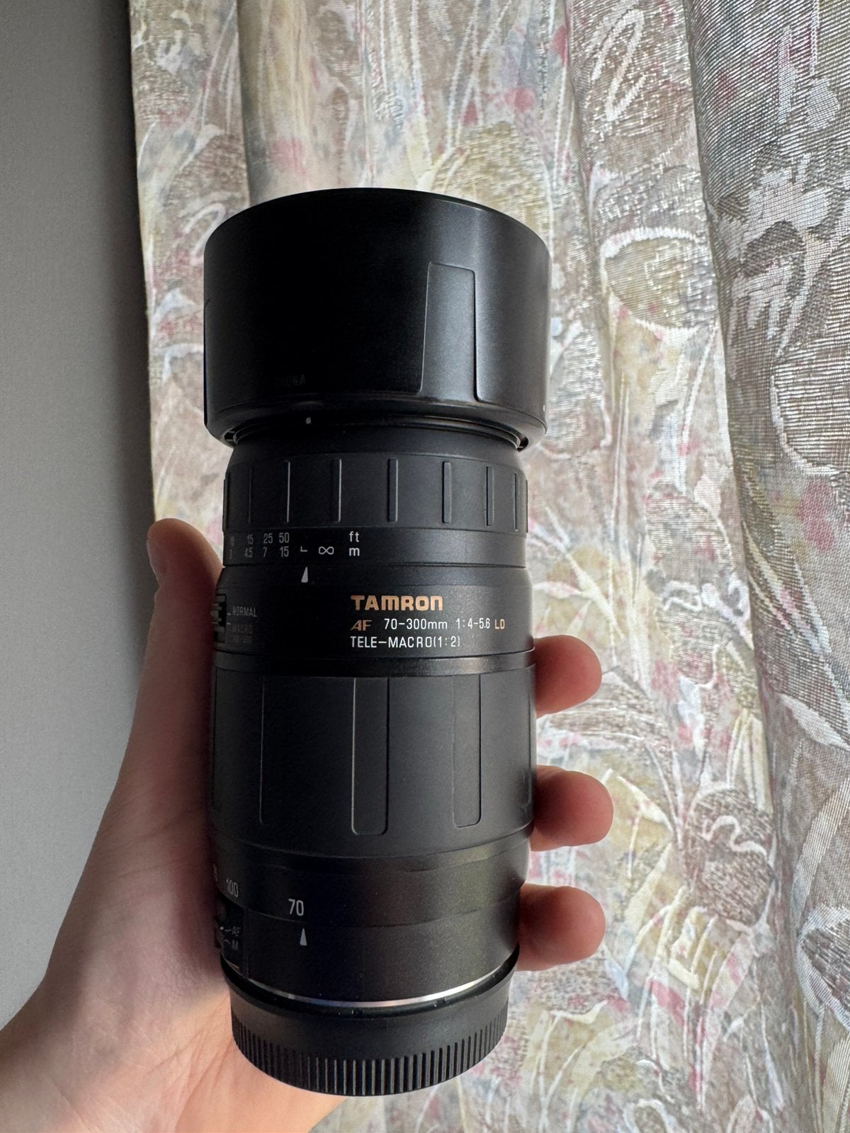 Tamron (Canon) 70-300mm LD Di telelens + zonnekap, Audio, Tv en Foto, Ophalen, Canon, Telelens, Zo goed als nieuw