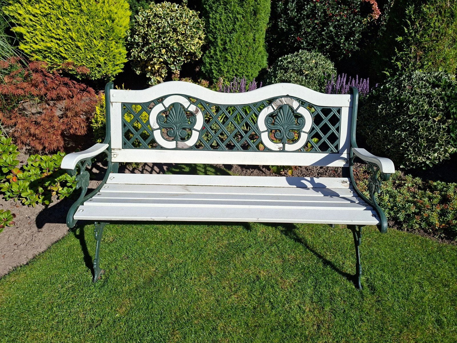 Tuinbank. Kleur groen .Hout crème. 1.20mtr breed, Ophalen, Gebruikt, Metaal