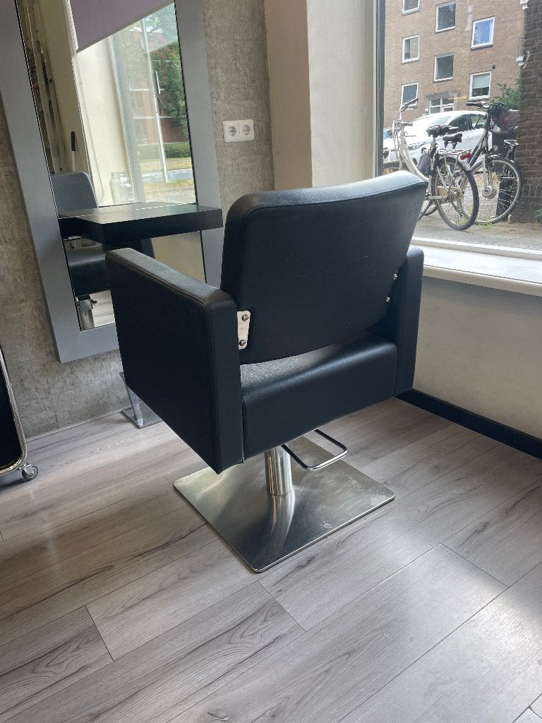 Interieur kapsalon voor 3 werkplekken., Ophalen, Gebruikt, Haarverzorger of -hersteller