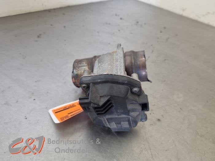 Uitlaatgas smoorklep van een Opel Vivaro