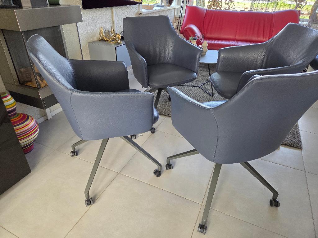 Leolux eetkamerstoelen/fauteuils, Gebruikt, Blauw, Stijlvolle vormgeving, Leer