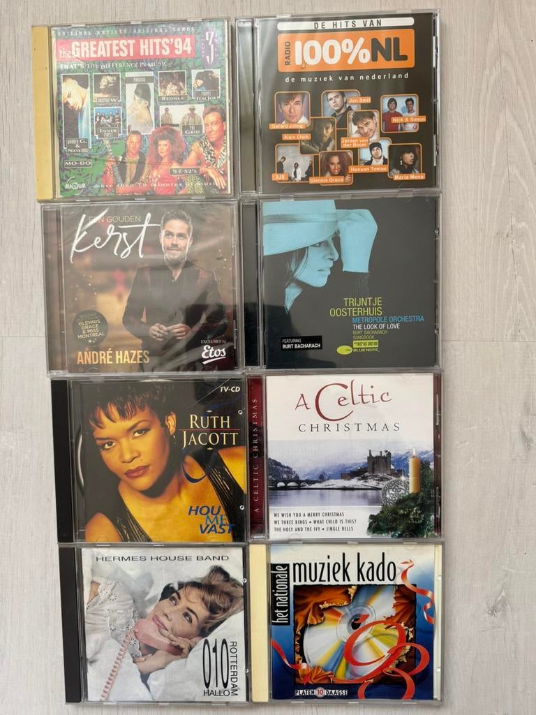 24 CDs zitten 🔴 4 dubbel cd’tjes bij, Ophalen of Verzenden, Zo goed als nieuw