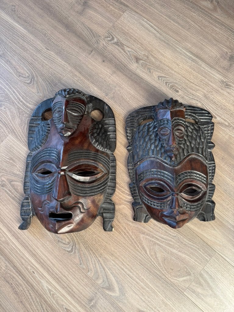 Twee handgesneden Afrikaanse houten maskers, Ophalen of Verzenden