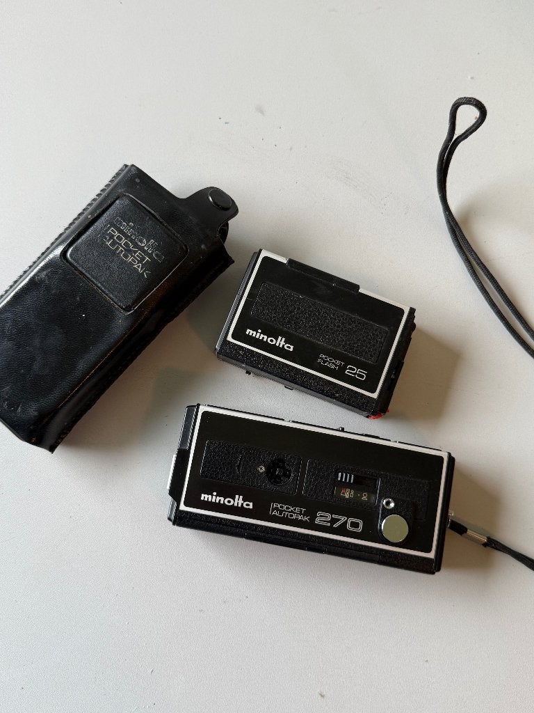 Vintage Minolta Pocket Autopak 270 \+ Pocket Flash 25, Ophalen of Verzenden, Gebruikt, Compact, Minolta