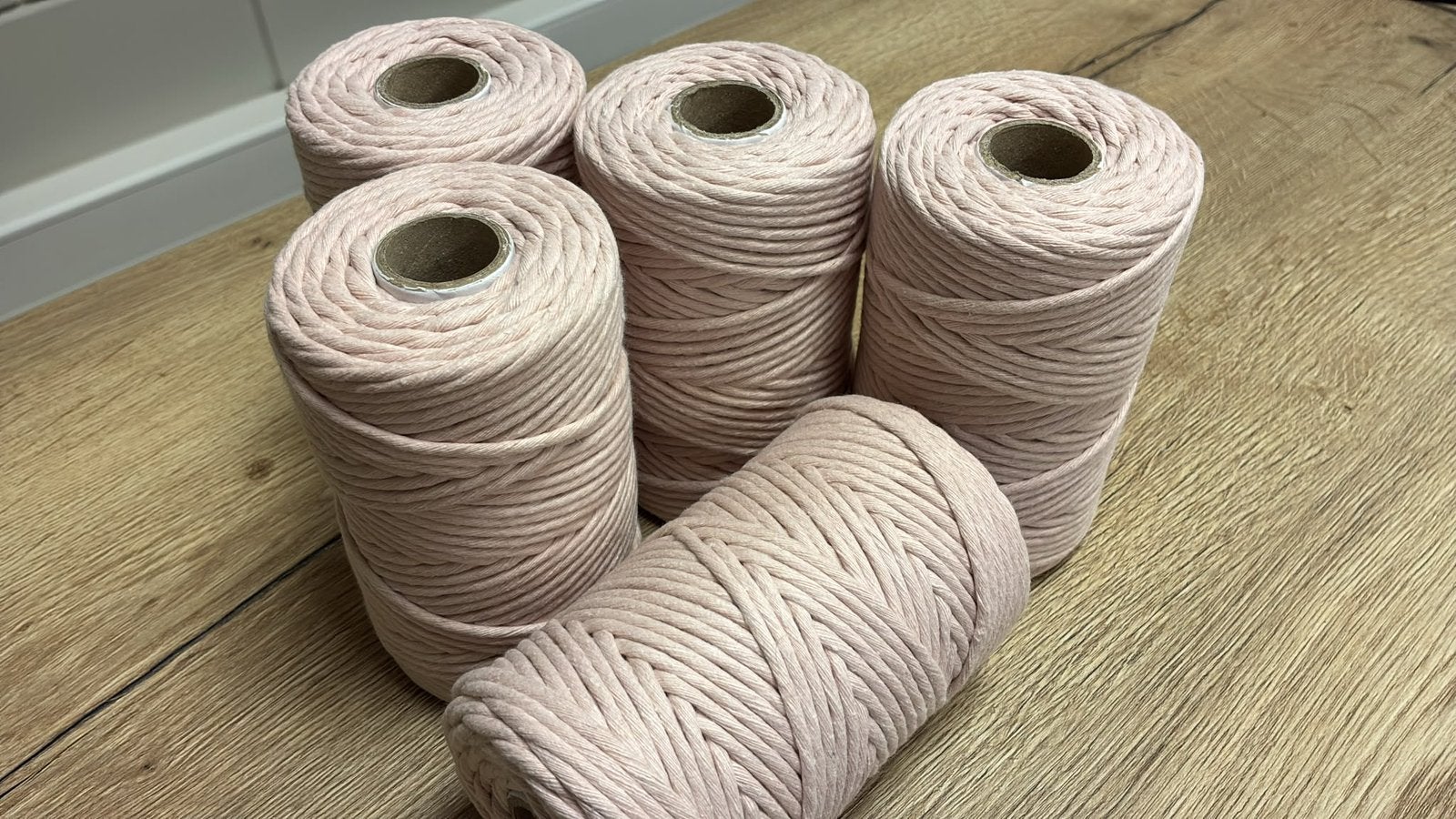 5 x Macramé touw 3mm zacht roze, Ophalen, Nieuw, Breien of Haken, Wol of Garen