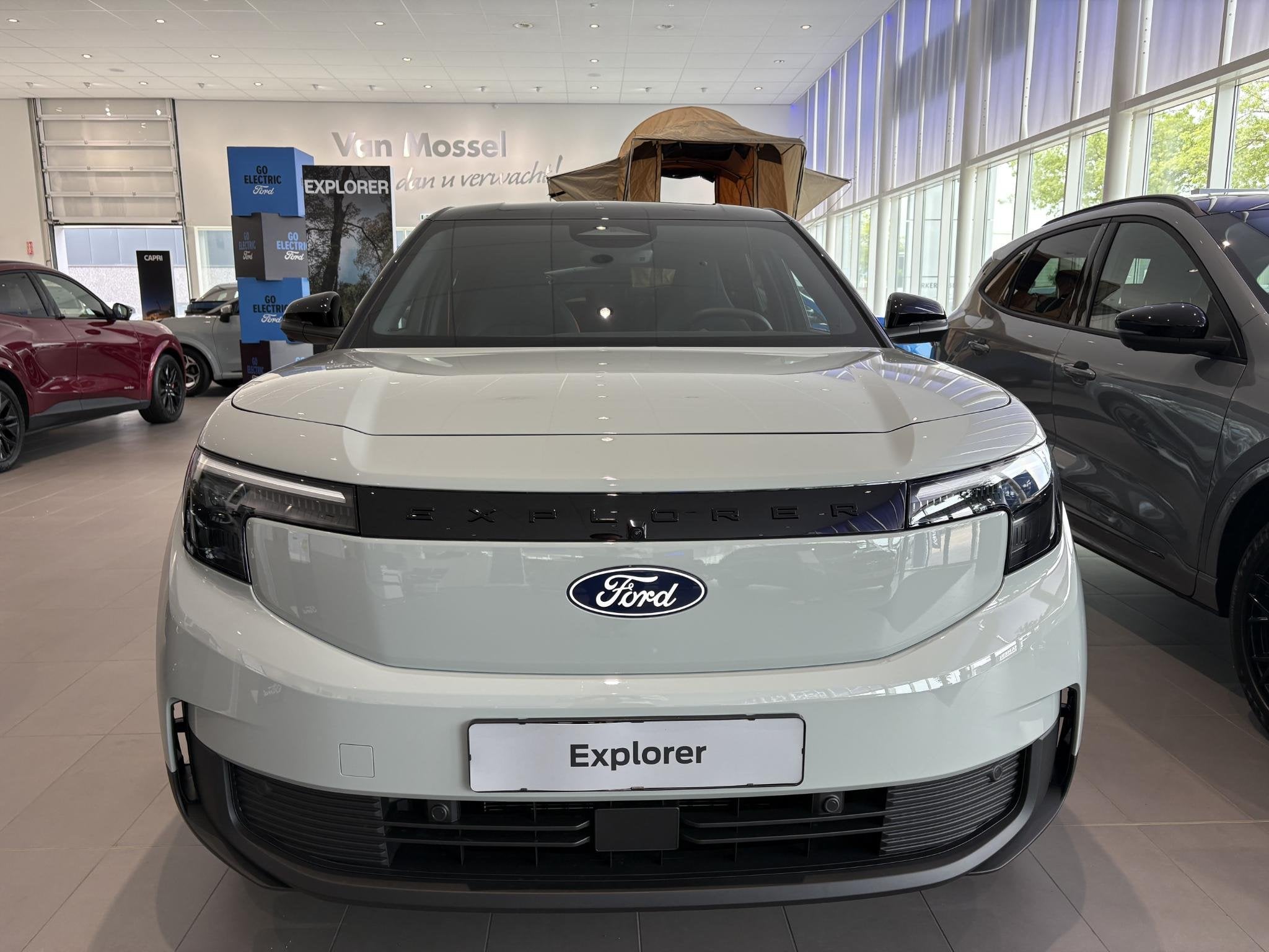Ford Explorer Collection Extended Range RWD TE BESTELLEN | T, Auto's, Automaat, Stof, Explorer, 286 pk