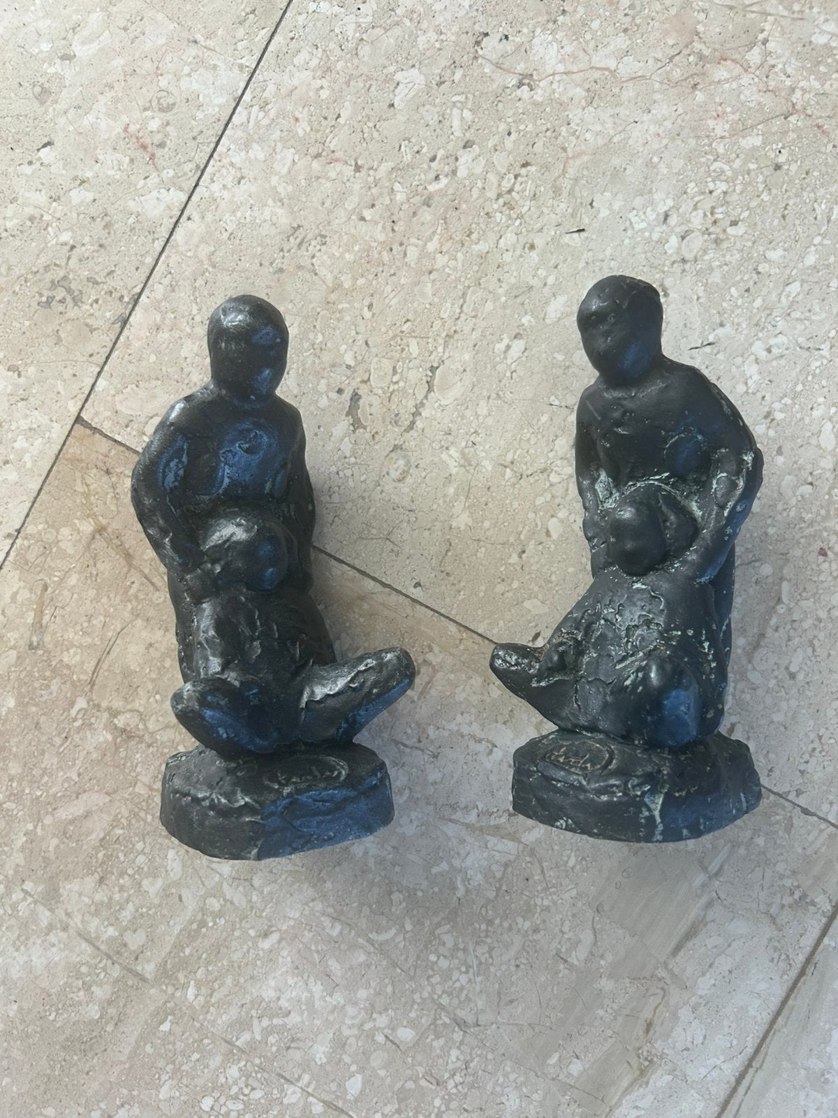 Twee ouder-kind beeldjes (Tony vd. Vordt), Ophalen